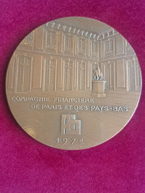 1972 medaille banque Parisbas 39 Prats-de-Mollo-la-Preste (66)