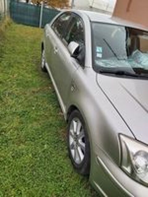 Avensis MC 126 D-4D FAP Lin&eacute;a TECHNO Pack 2005 occasion 47300 Bias