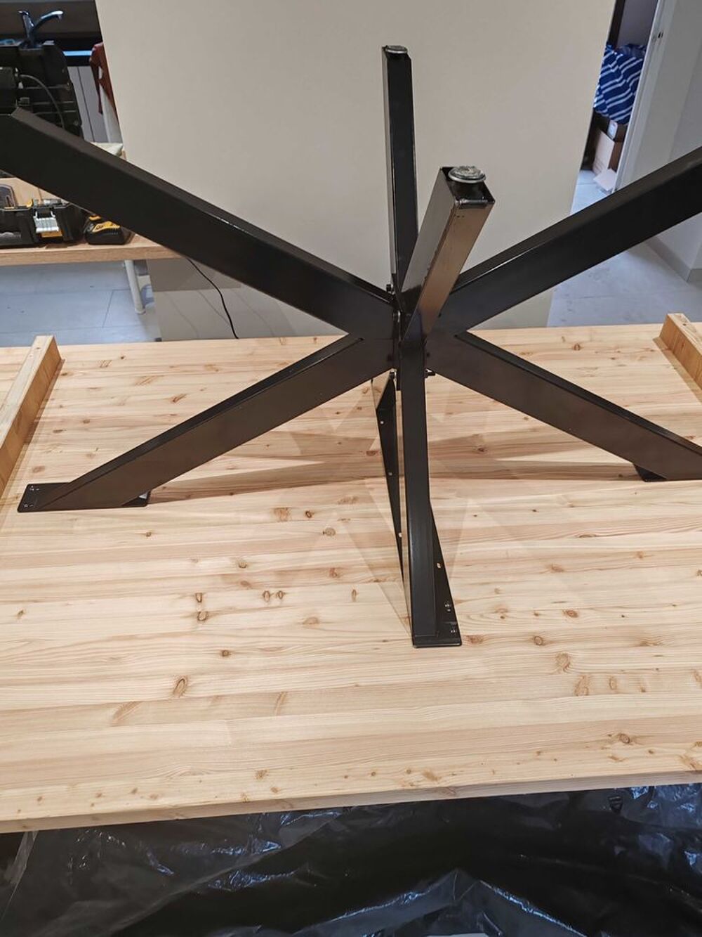 table m&eacute;l&egrave;ze 12-14 personnes Meubles