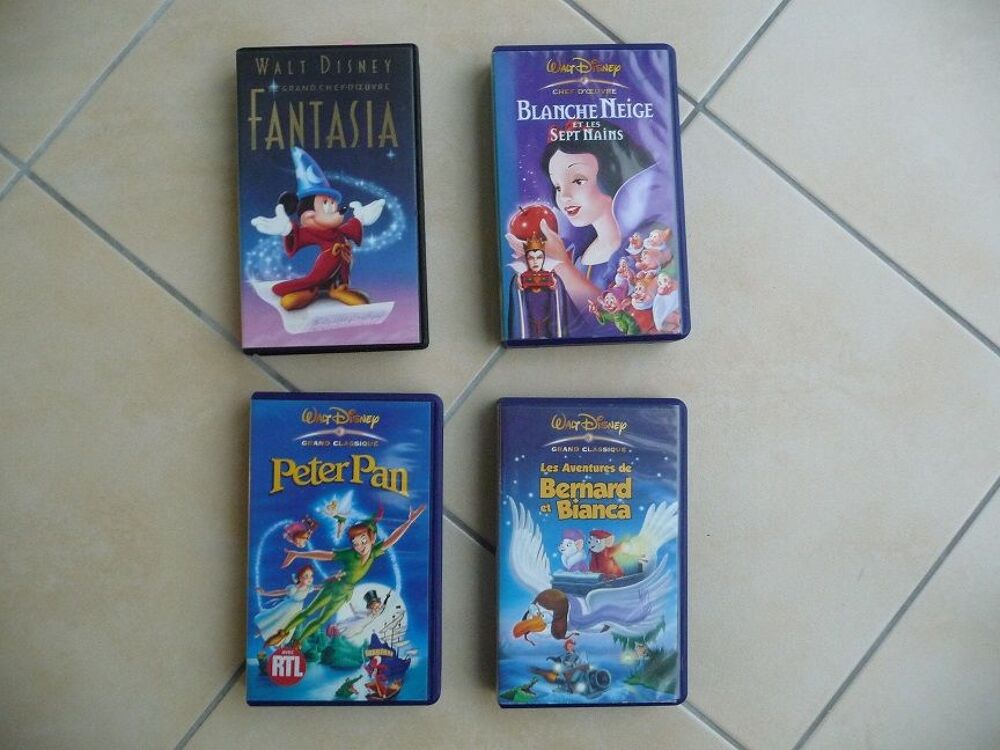 3 cassettes VHS WALT DISNEY DVD et blu-ray