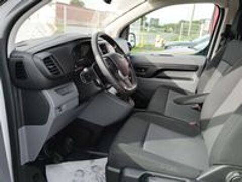 Vivaro VIVARO FGN TAILLE M BLUEHDI 120 S&S BVM6 PACK BUSINESS 2022 occasion 59820 Gravelines
