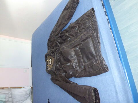 veste homme en cuir  veste homme en cuir marque Camel active 90 Trdion (56)