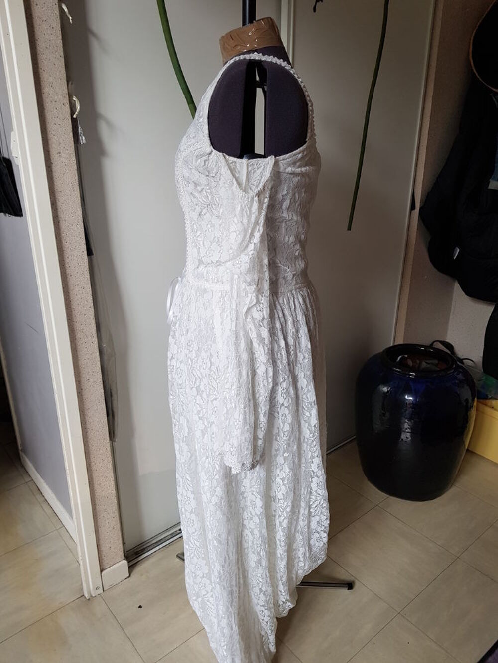 robe m&eacute;di&eacute;vale Vêtements