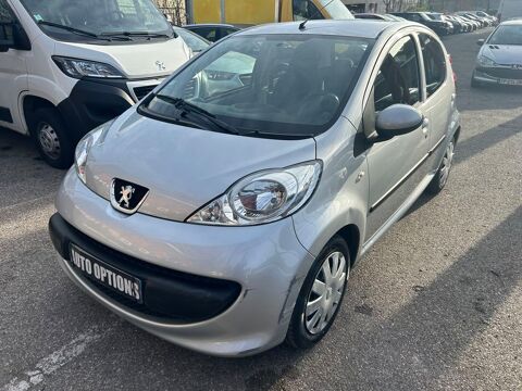 Peugeot 107 1.0e 12V 68ch BLUE LION Trendy 2007 occasion Décines-Charpieu 69150