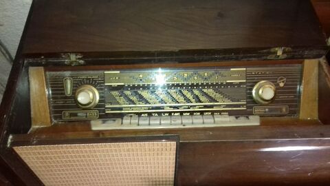 Meuble tourne-disques radio avec tiroir 190 Juan Les Pins (06)