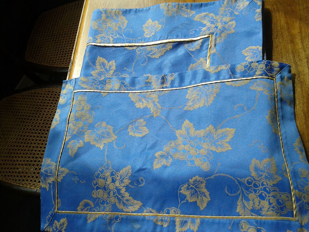 Belle Nappe de r&eacute;ception ou f&ecirc;te Décoration