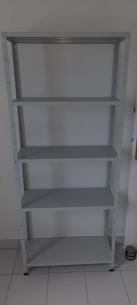 �tag�re en m�tal gris 30 Le Morne-Rouge (97)