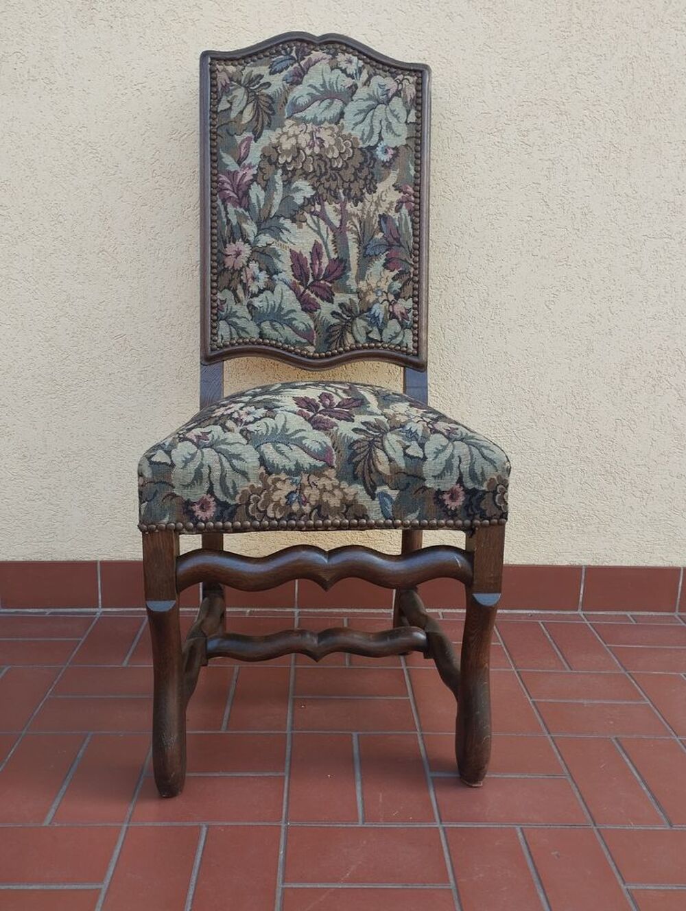6 chaises de salle &agrave; manger . Meubles