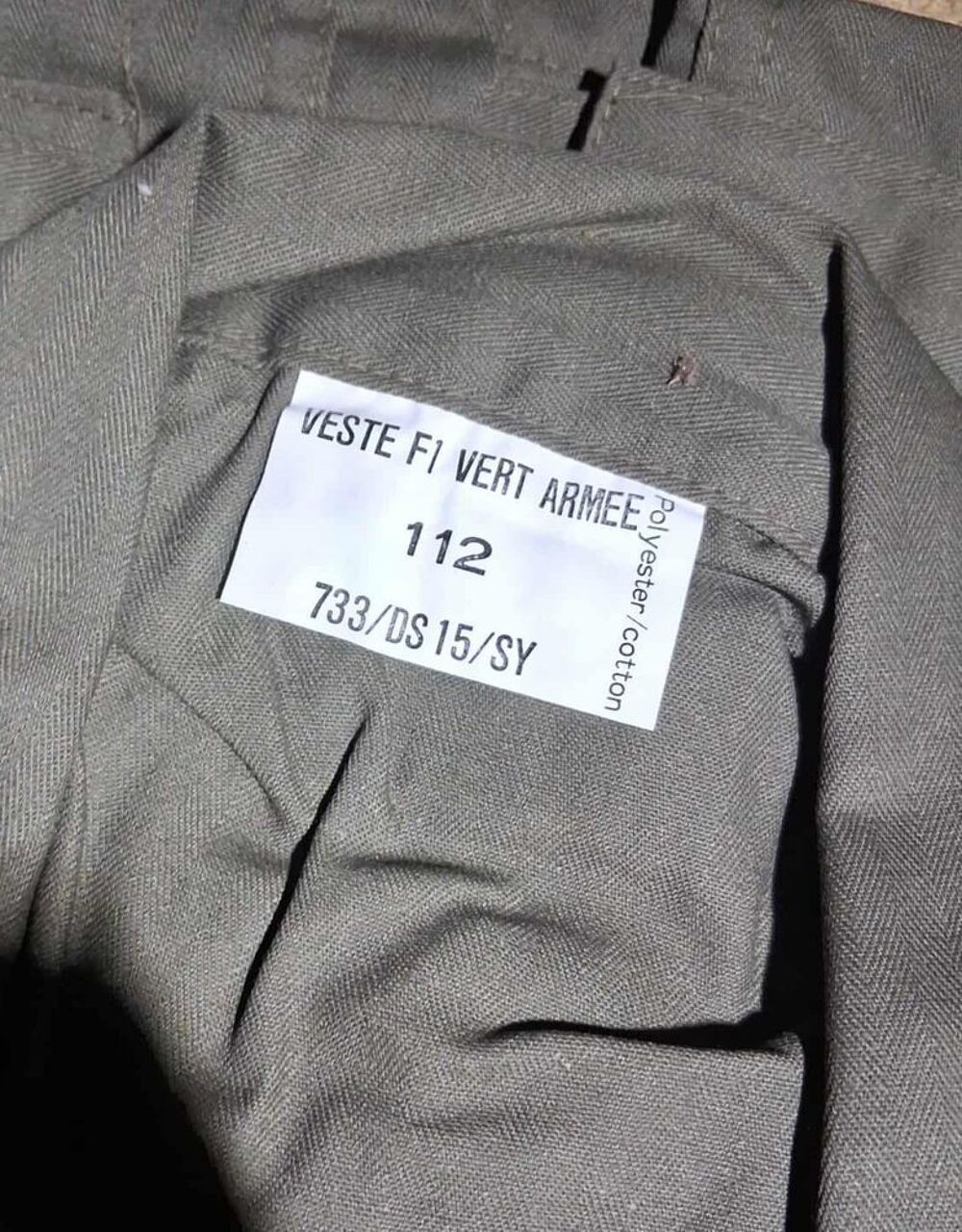 LOT VESTES KAKI ARMEE NEUVES Vêtements