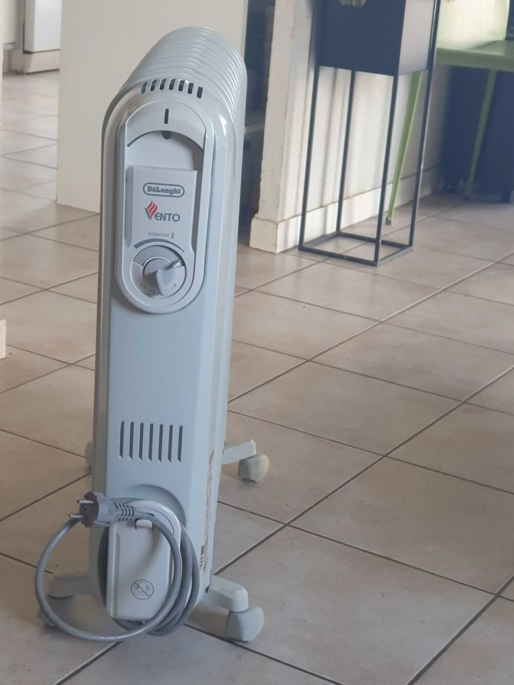 Radiateur bain d'huile D&agrave;‰LONGHY VENTO Electroménager