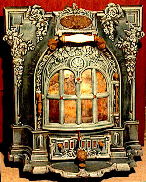 Po�le salamandre, Deville & Cie 1900 Art D�co, fonte �maill� 1500 Vincennes (94)