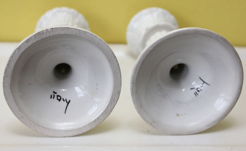 Bougeoirs poup&eacute;e dinette XIX eme
en fa&iuml;ence verniss&eacute;e Jeux / jouets