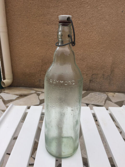 Bouteille ancienne   Raymond   5 Saleilles (66)