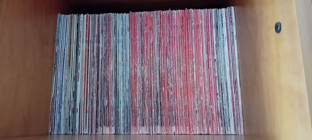 lot important 209 Magazine Historia ou par lot Livres et BD