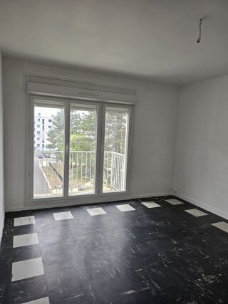  Appartement à louer 3 pièces 57 m²