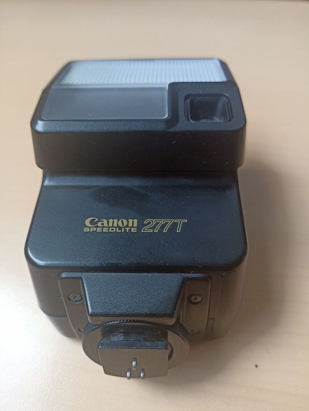 canon T70 +3 flashs Photos/Video/TV