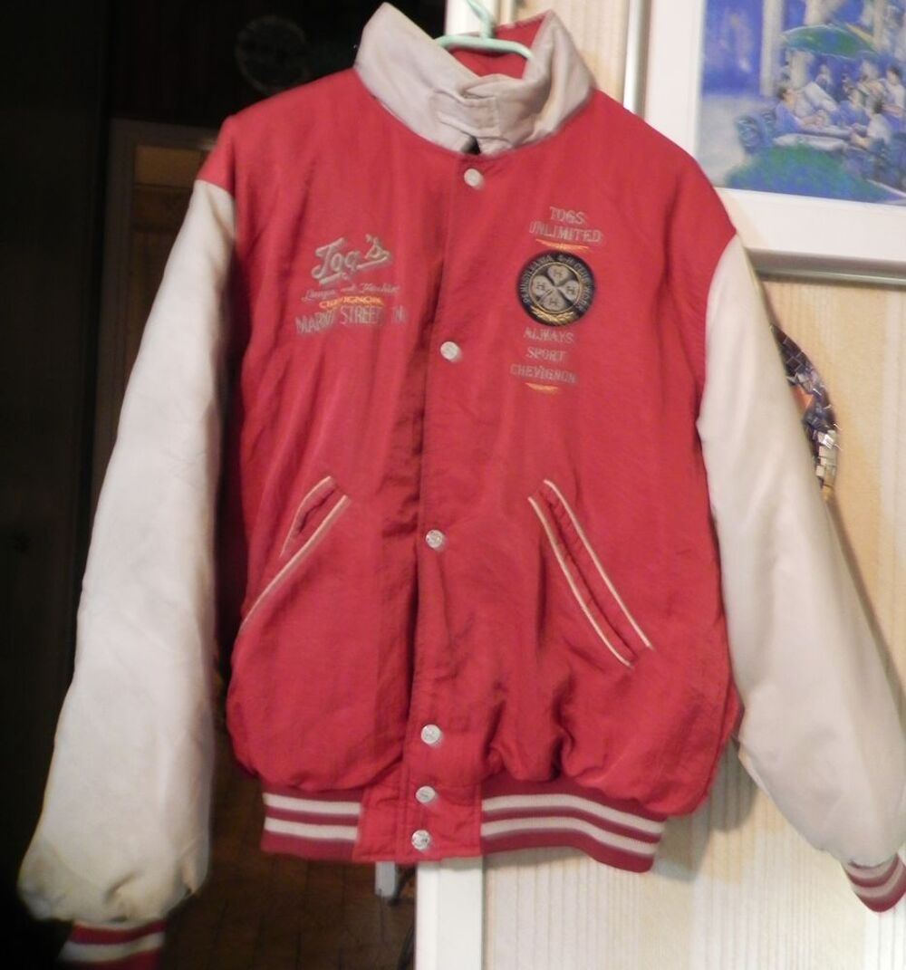 Blouson Chevignon, unlimited fog's, avec capuche, taille M Vêtements