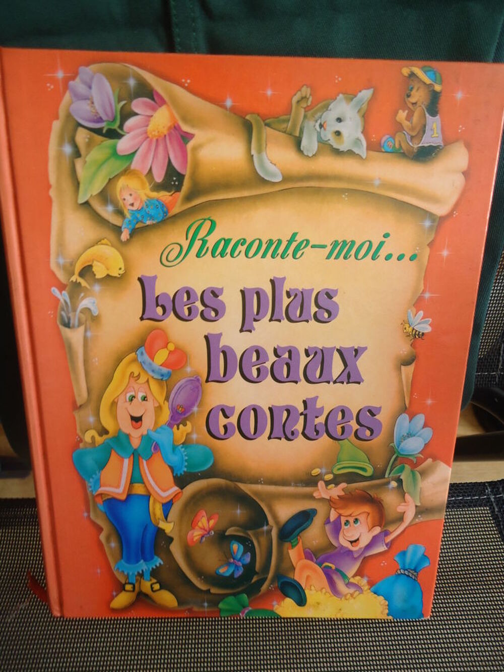 LES PLUS BEAUX CONTES Livres et BD