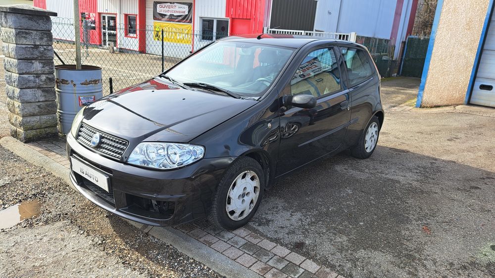 Punto PUNTO 1.3 MULTIJET 16V - 70 CLASS 2004 occasion 01630 Saint-Genis-Pouilly