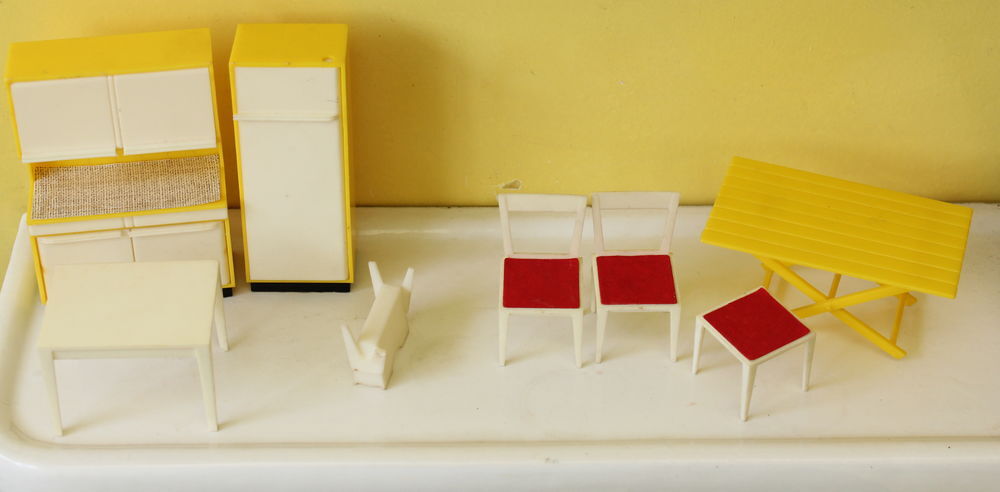 GERMANY Meubles Maison Poup&eacute;es vintage 70 cuisine formica Jeux / jouets