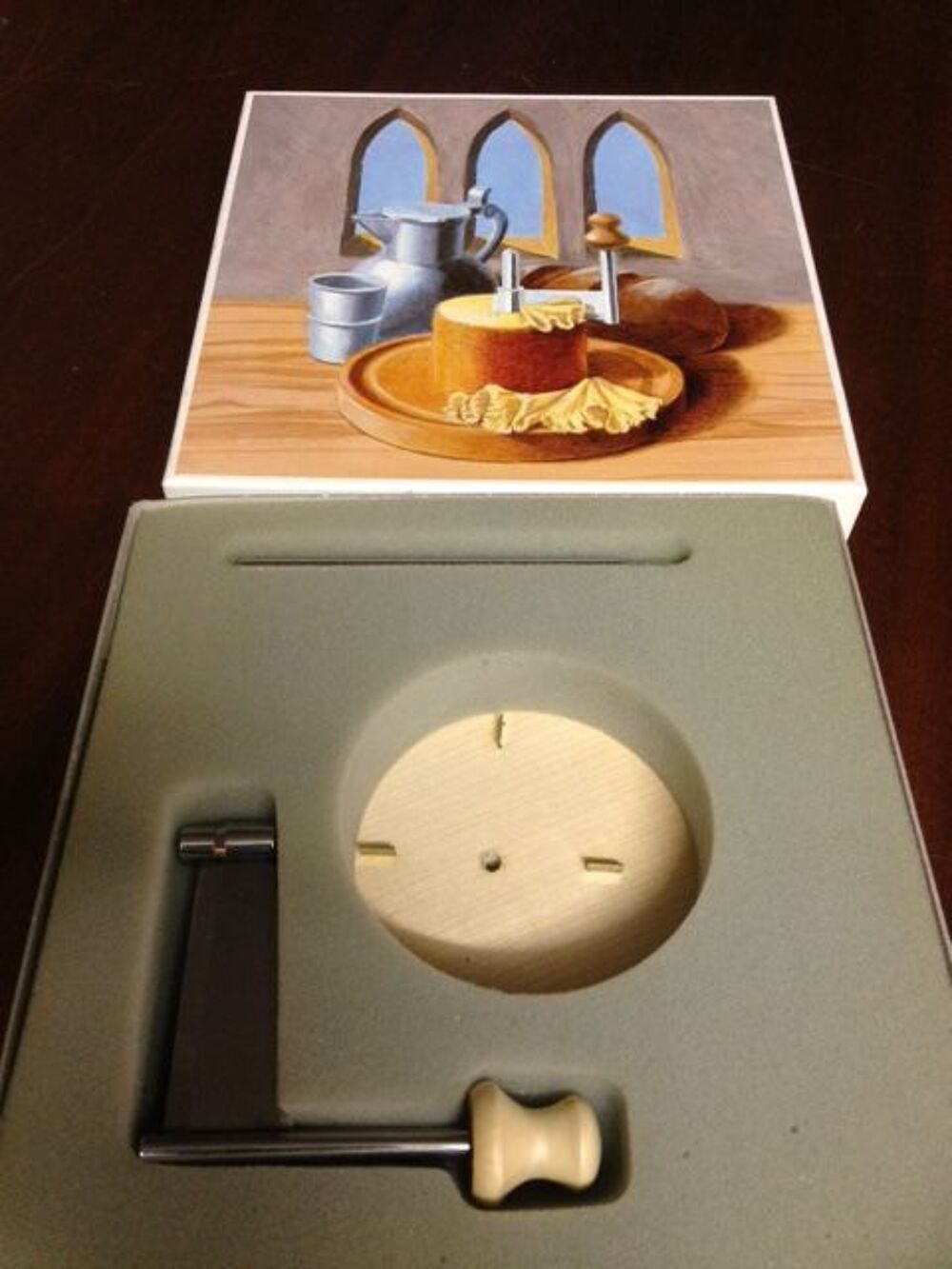 Mod&egrave;le Girolle Girolle r&acirc;pe fromage Electroménager