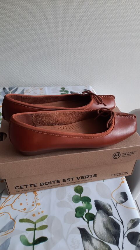 BALLERINES CUIR CLARKS marron 39 35 Grenoble (38)