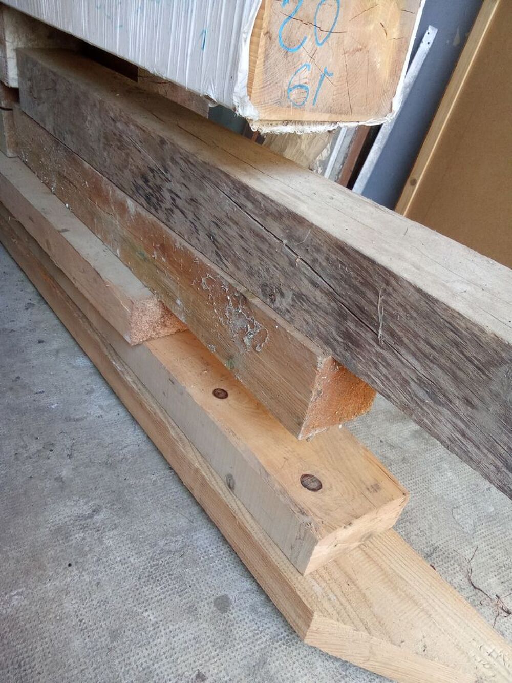  poutres neuve en ch&ecirc;ne , sapin et lamell&eacute; coll&eacute; Bricolage