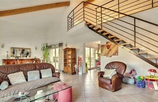  Villa  vendre 6 pices 224 m