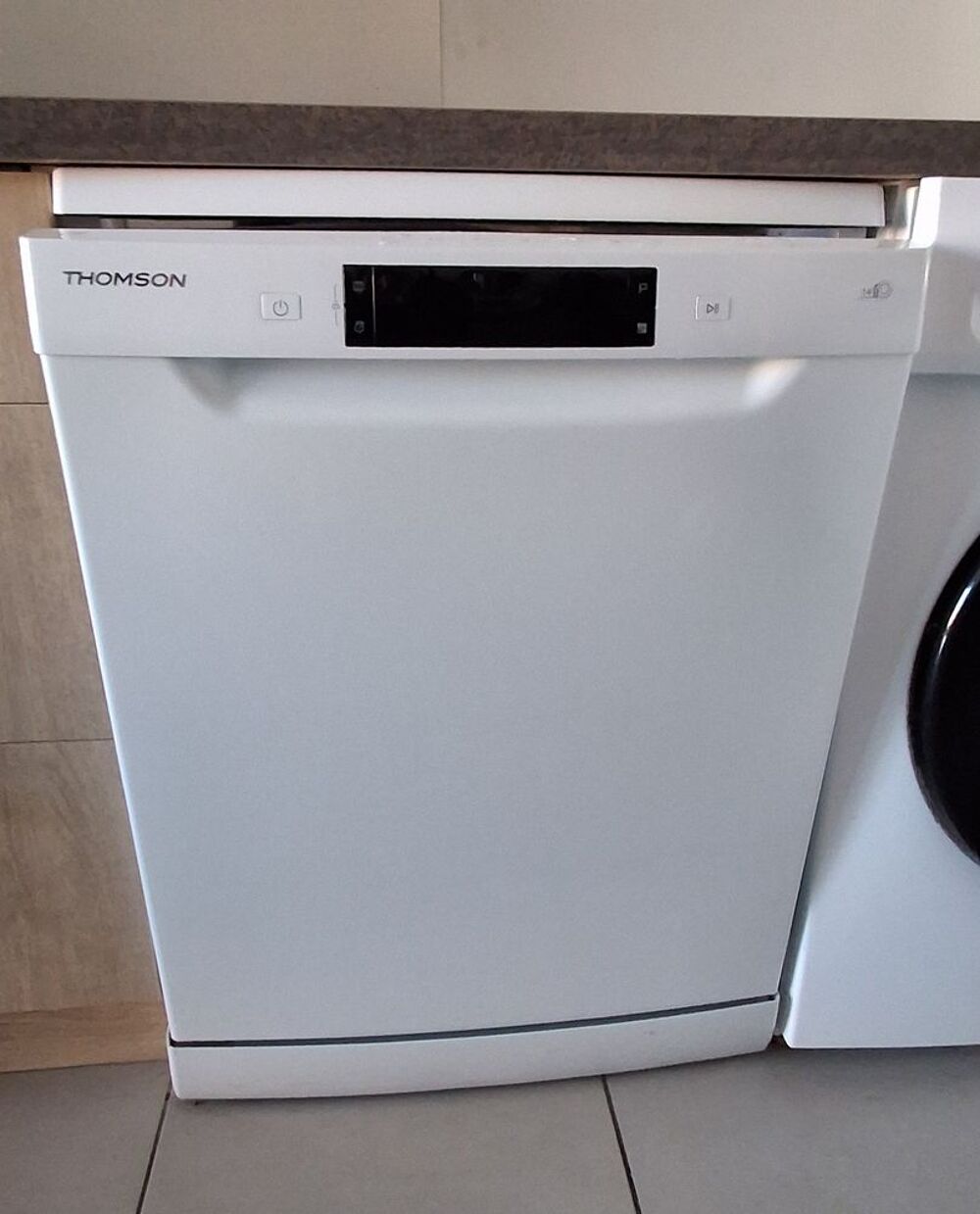 Lave vaisselle THOMSON &eacute;tat neuf Electroménager