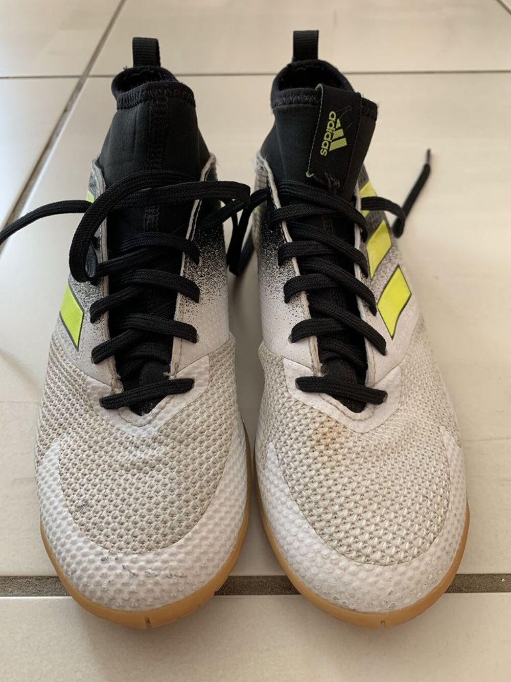 Baskets Adidas. Taille 38 Chaussures