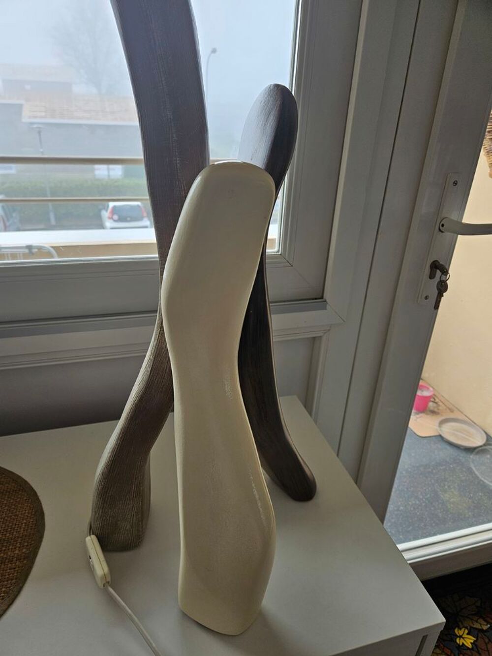 Lampe de table tr&eacute;pied en bois avec abat-jour beige Dcoration