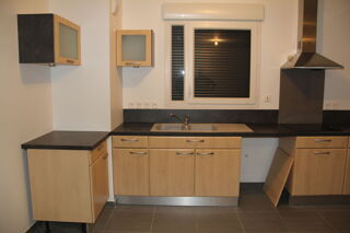  Appartement à louer 5 pièces 84 m²