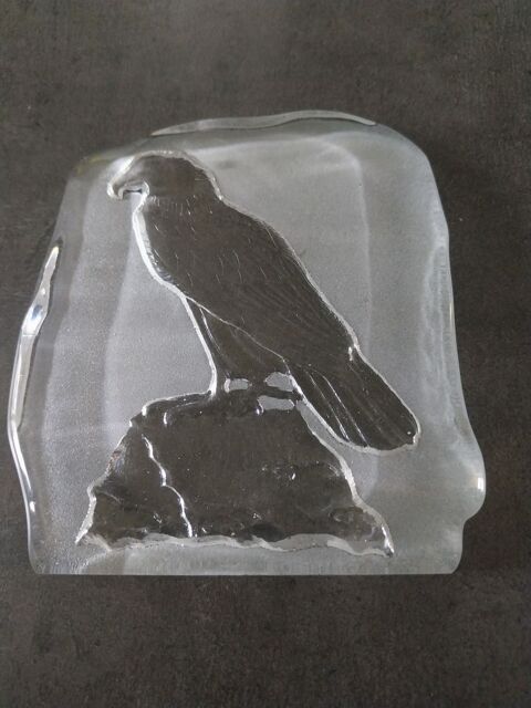 Presse-papier Aigle une image en verre vintage années 80 30 Montigny-sur-Avre (28)