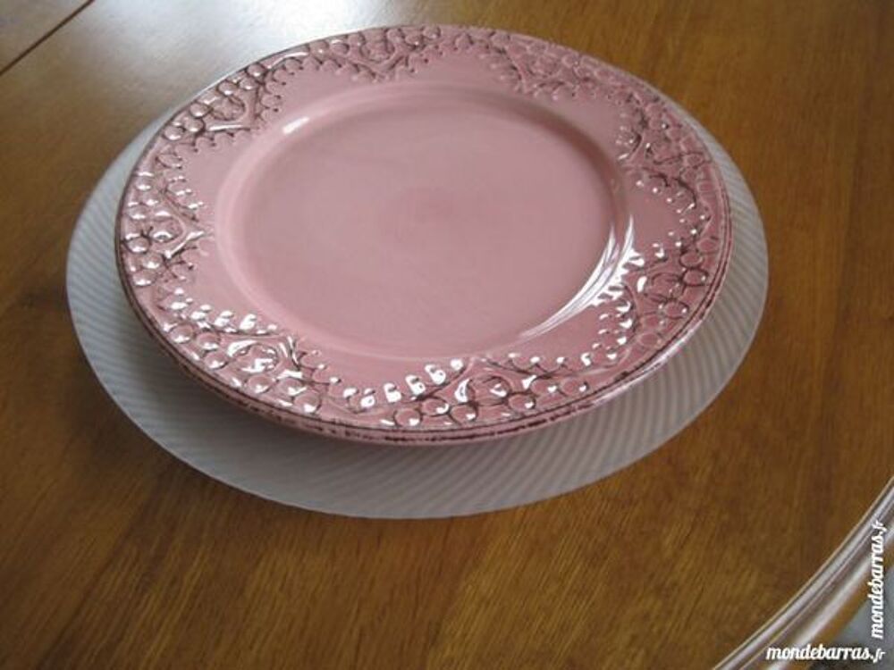 assiettes pr&eacute;sentation blanches Cuisine