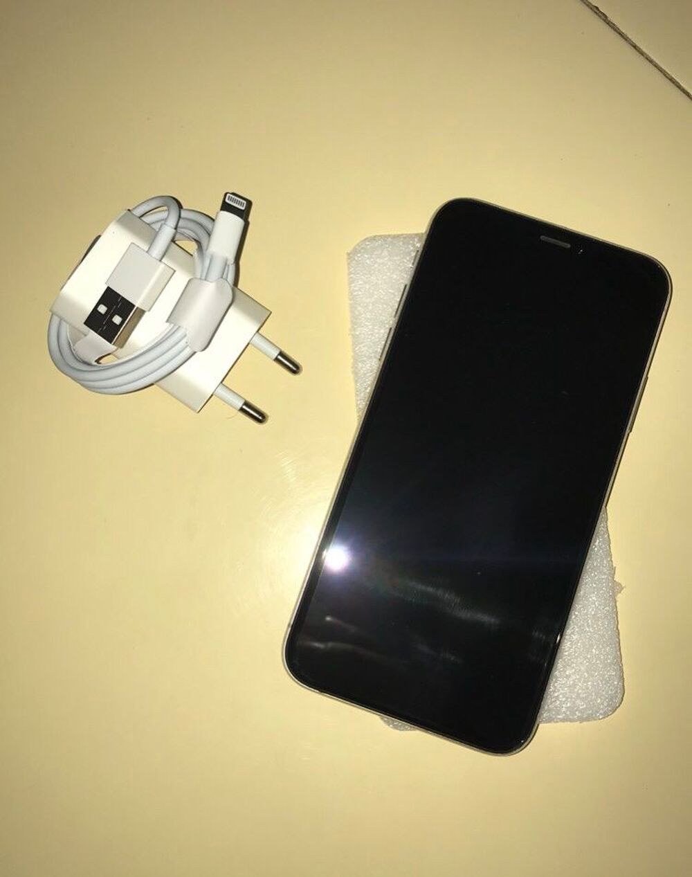 IPhone X 64GO Téléphones et tablettes