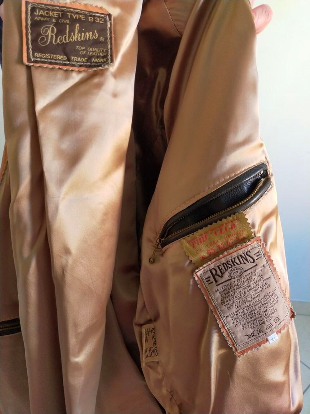 PRIX 890€ SUPERBE cuir agneau REDSKINS Vêtements