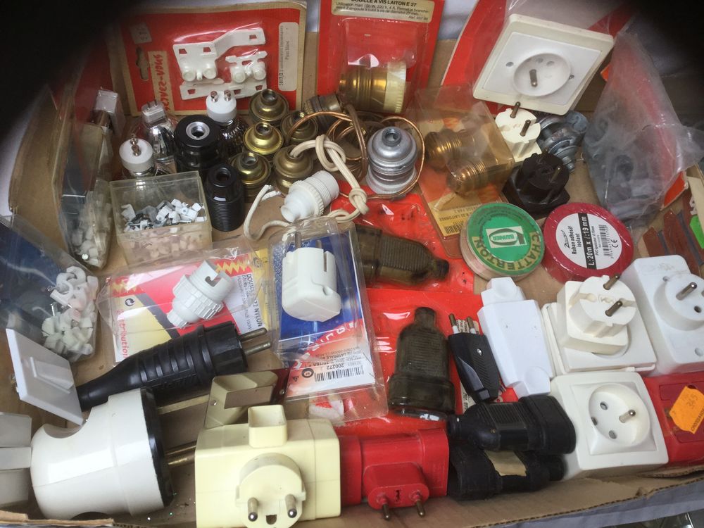 Lot d'accessoires electrique Bricolage