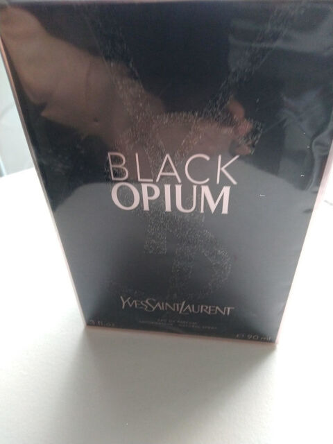 Flacon Black Opium Yves St LAURENT 50 Marseille 8 (13)