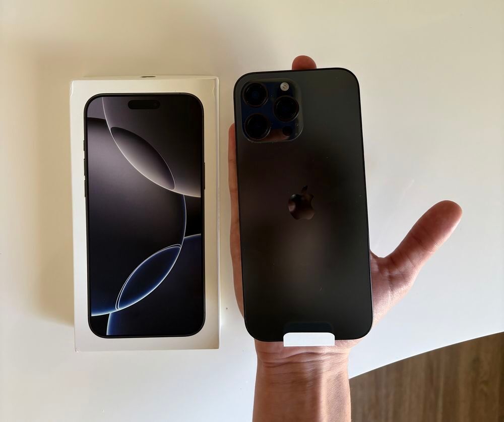 Iphone 16 Pro Max Noir, 512GO avec facture T�l�phones et tablettes