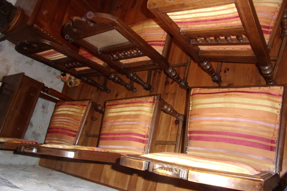 Chaises rustiques Meubles