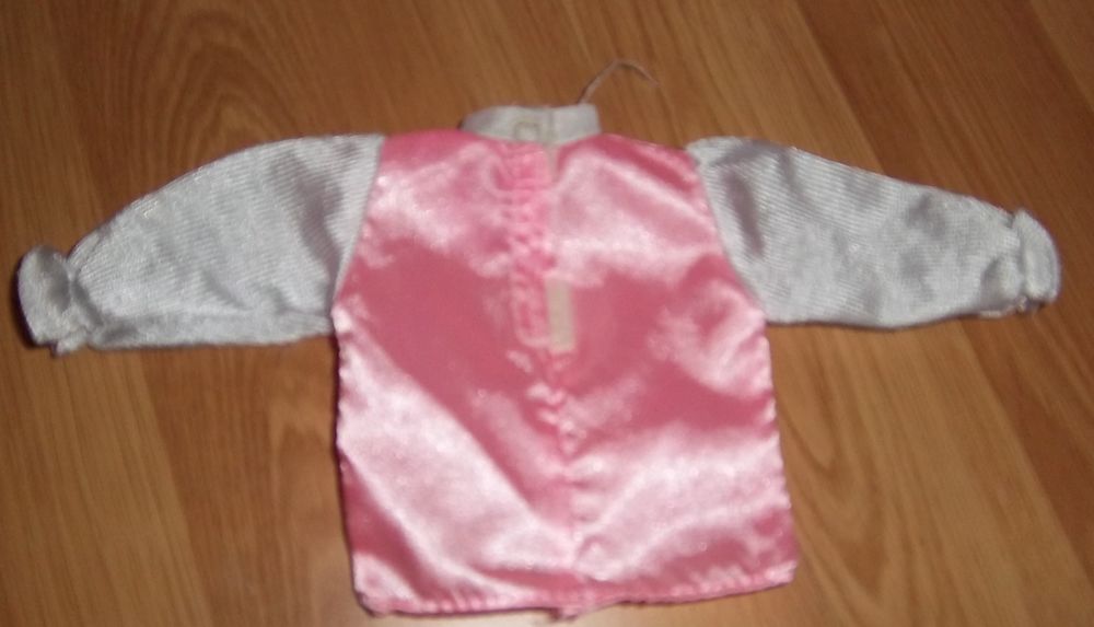 Haut rose et blanc poup&eacute;e Jeux / jouets