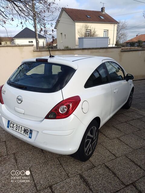 Opel Corsa 1.0 - 65 ch Cool Line 2013 occasion Les Gautherets 71230