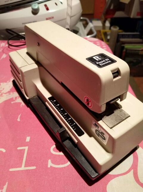 Agrafeuse �lectrique 20 Rieux (56)