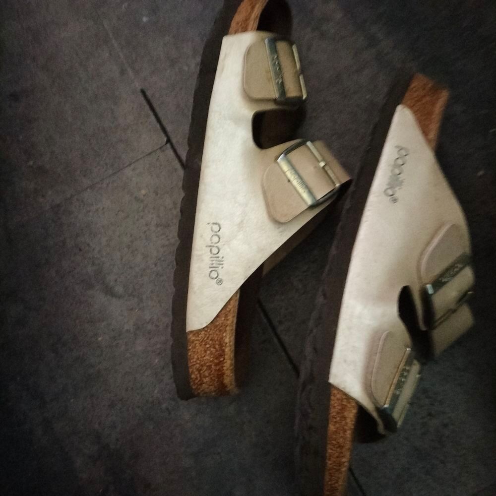 Sandales cuir papillio pointure 39 tr&egrave;s bon &eacute;tat Chaussures