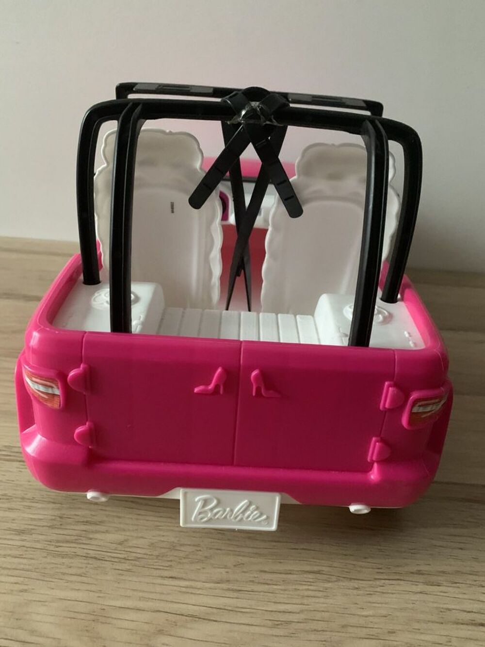 Voiture BARBIE Beach Cruiser rose Jeux / jouets
