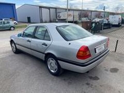 Classe C C180 El&eacute;gance 1994 occasion 01630 Saint-Genis-Pouilly