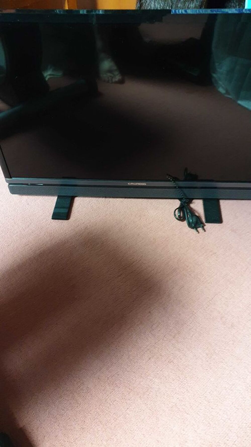 tv granding 81cm Audio et hifi