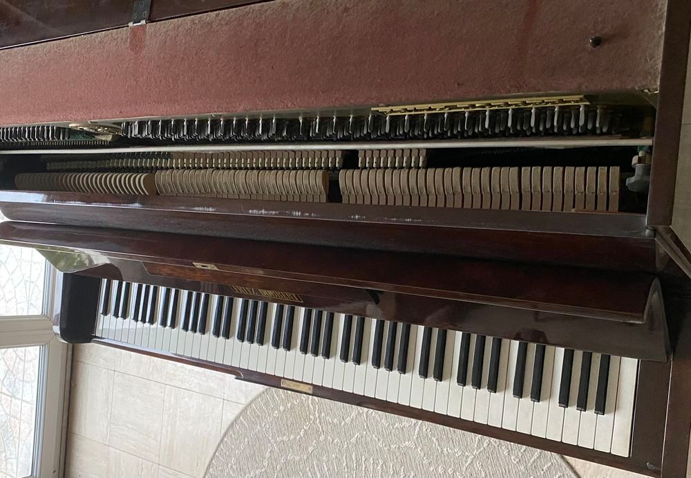 Piano droit Fritz Dobbert Instruments de musique