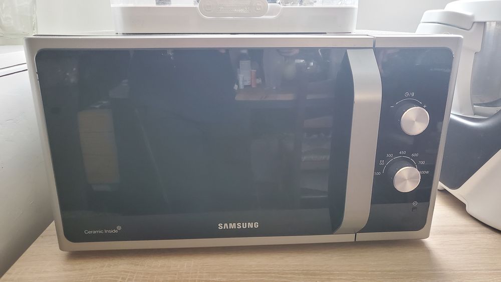 Four Micro-onde SAMSUNG Electroménager