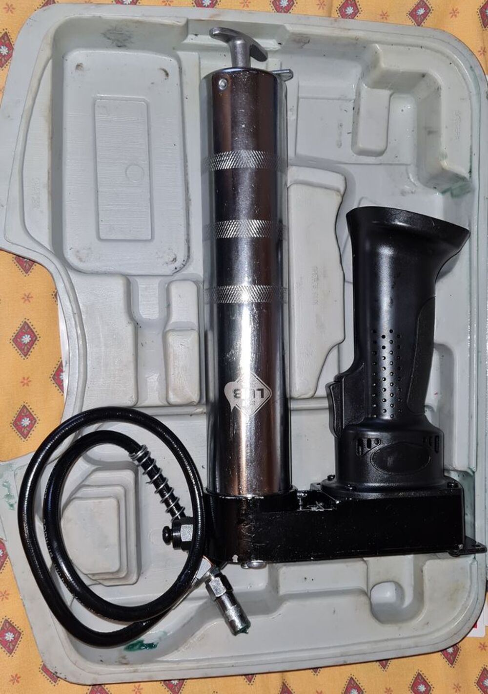 pompe a graisse Bricolage